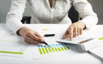 财务相关工作总结6篇