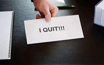 个人辞职申请报告通用8篇
