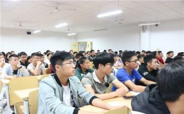 大学体育演讲稿8篇