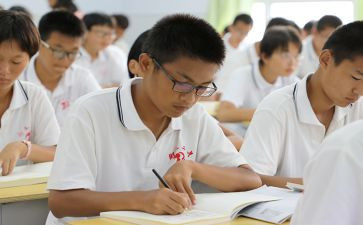 高一英语老师下学期工作计划5篇