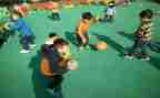 幼儿园小班滚皮球教案7篇
