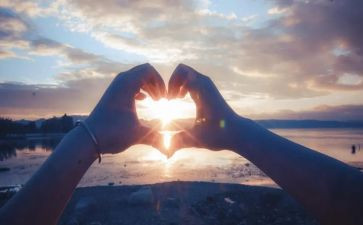 人间真情满分作文5篇