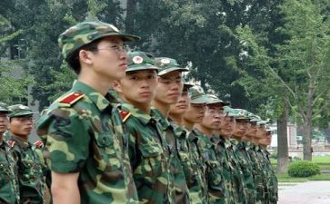 描写军训的作文模板7篇