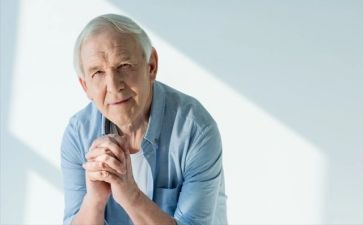 老人与狗作文推荐5篇