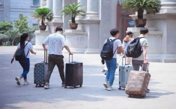 晚离校申请书精选8篇